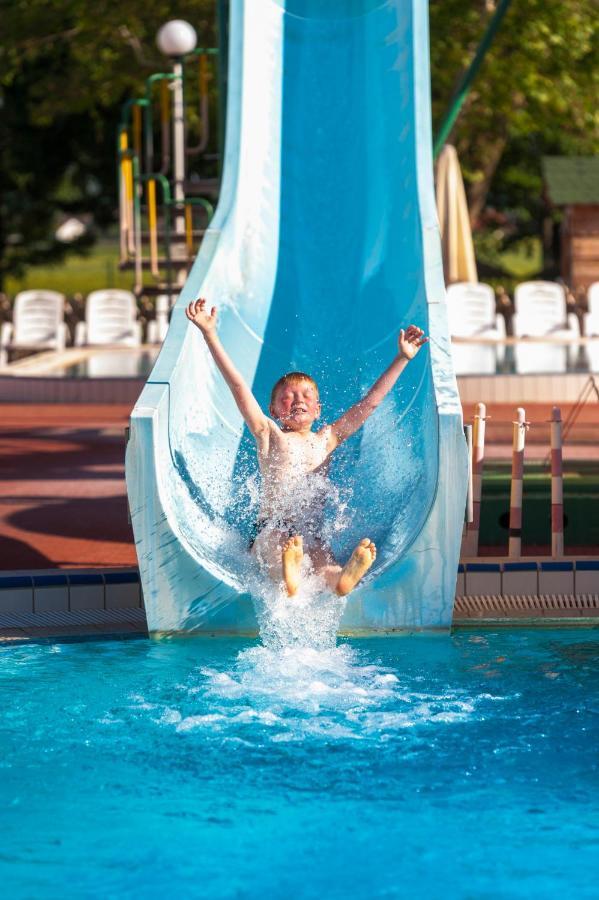 Terme Banovci - Hotelsko Naselje Zeleni Gaj Bagian luar foto